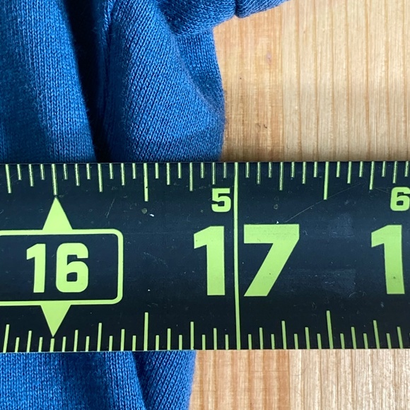 MAUI & SONS Medium M Med MD Shark Logo Mens T-shirt Tee Shirt Blue - Picture 3 of 9